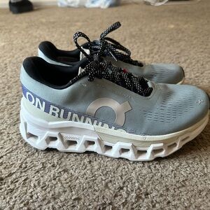 Cloudmonsters size 6.5